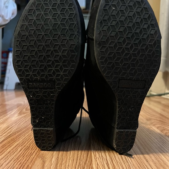 Bamboo - Picture 2 of 2